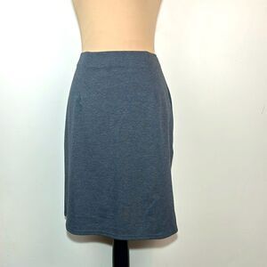 (3/$15) Carolina Colours gray pull on skirt size medium
